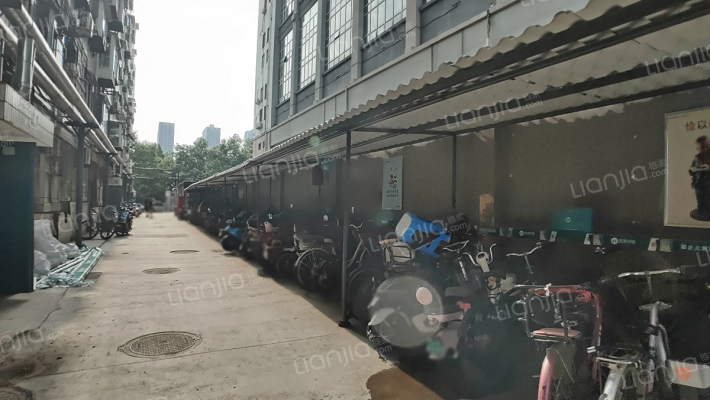 市三院宿舍外景图