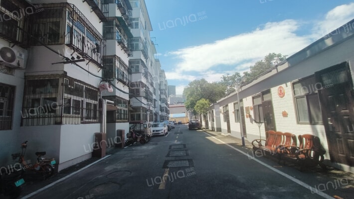 邯钢化肥厂家属院外景图