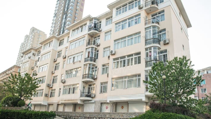 黑石礁景山外景图