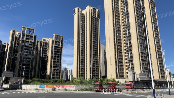 中达聚龙庭外景图