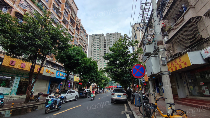 海南省日用杂品公司宿舍外景图