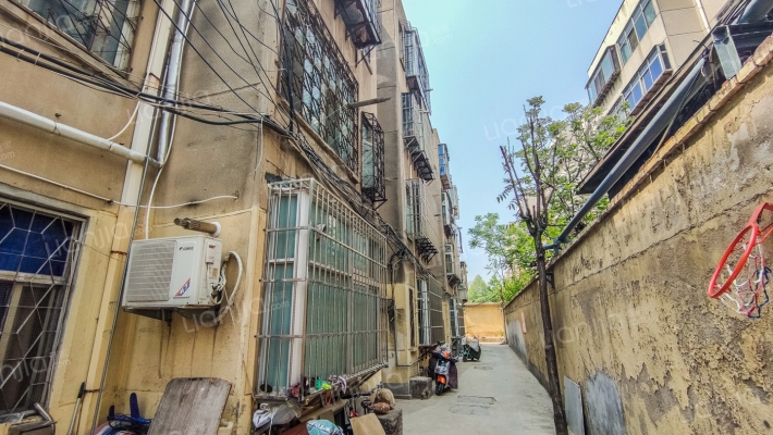 青年路216号外景图