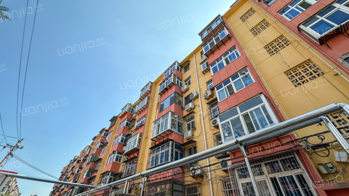 公交柳林桥家属楼外景图