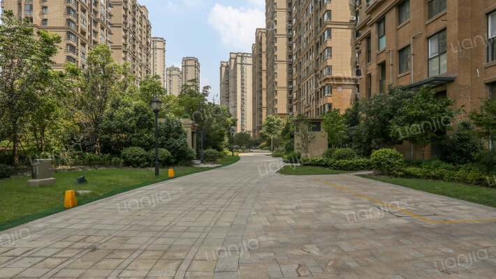 吴中豪景华庭外景图