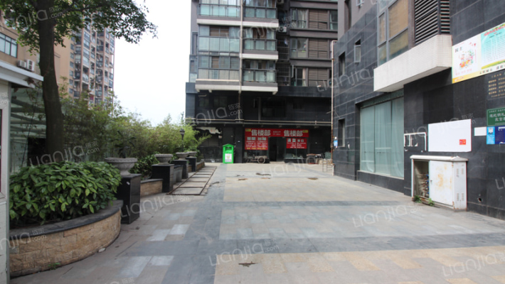 居然小区外景图