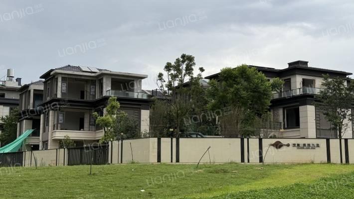 宝能滇池九玺外景图