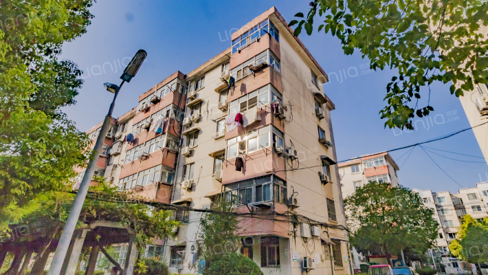 教师公寓外景图