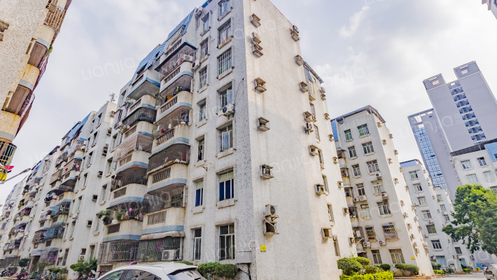 龙图花园外景图