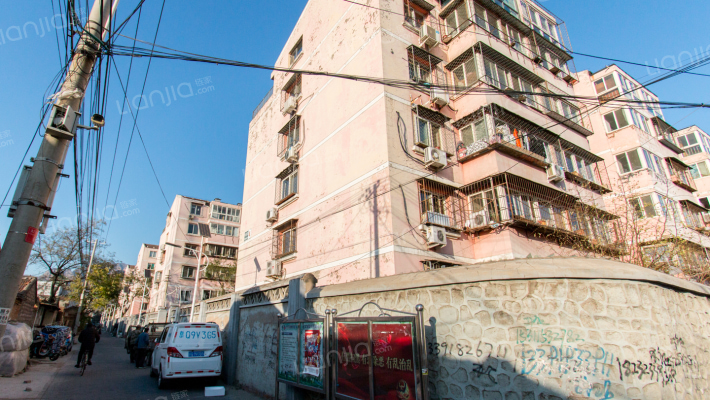 丰景高苑外景图