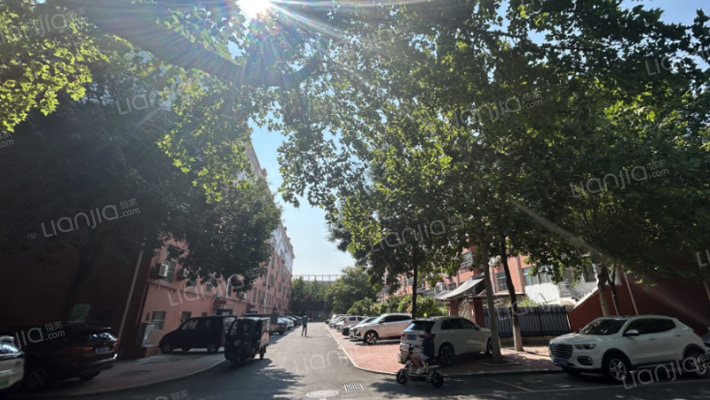 泰岳小区外景图