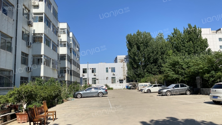 实验基地外景图