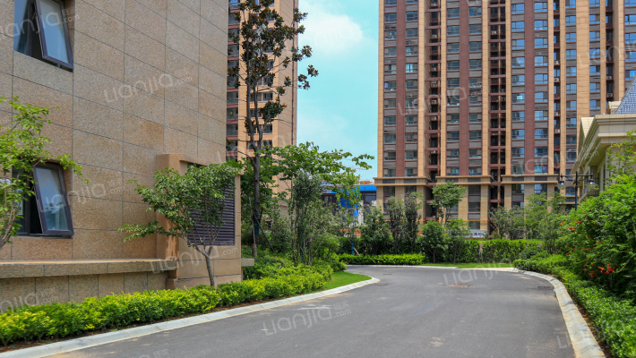 山顶御景园外景图