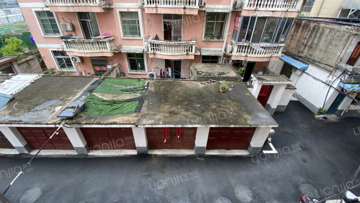 包公路滨湖小区外景图