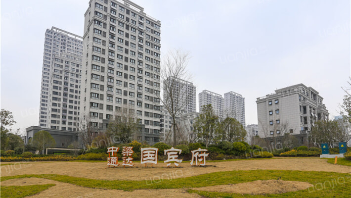 中梁聚龙首府外景图