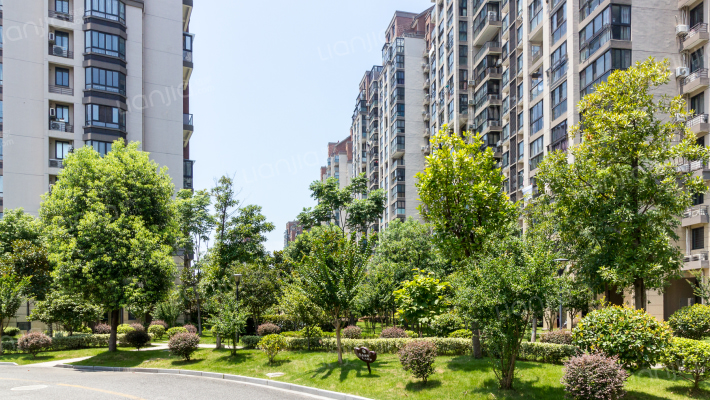 润和南岸花城东区外景图