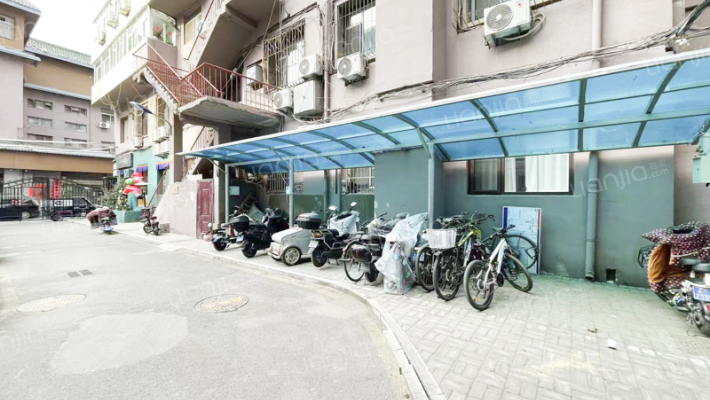 西校蔚营小区5号院外景图