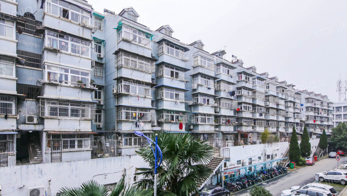 天井街二村外景图