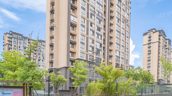 世伦佳苑外景图