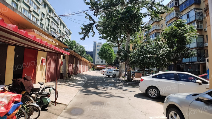 长安区政府宿舍外景图