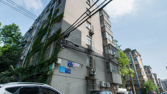 南农大小区外景图