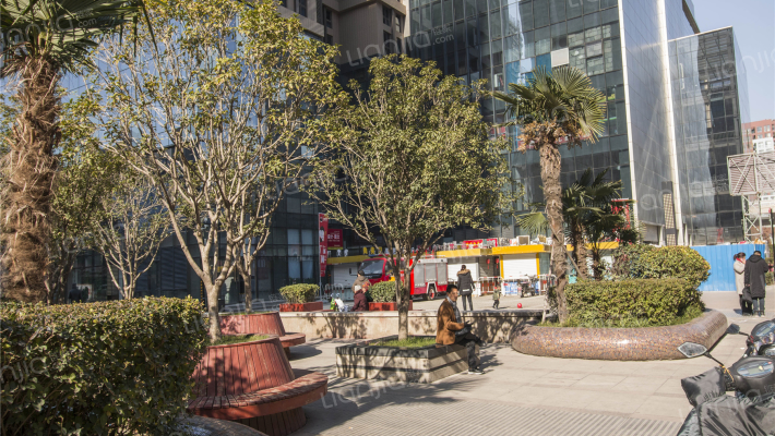 橄榄城都市广场外景图