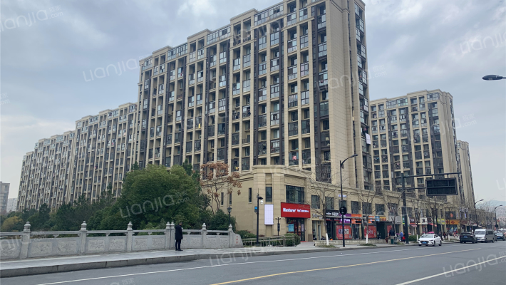 龙湖名景台二期外景图