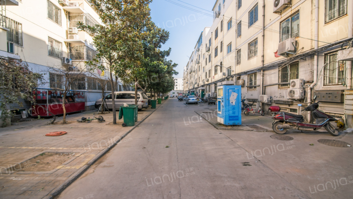 小邢屯庄外景图