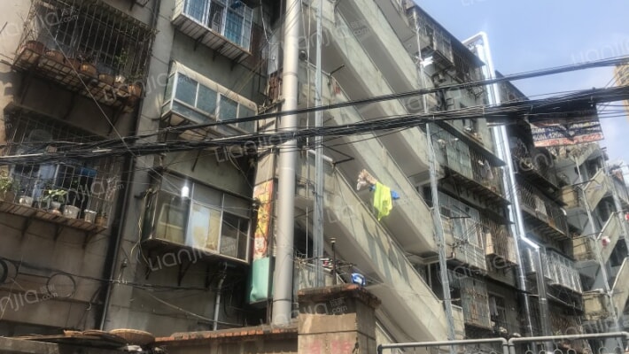 新闻路451号外景图