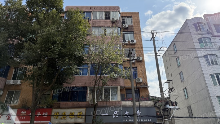 广场路56号外景图