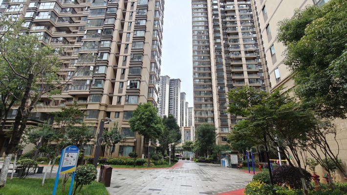 吾悦华府外景图