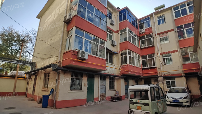 糖酒小区外景图