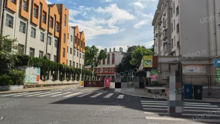 东苑三村外景图