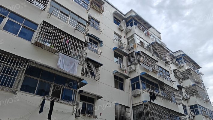 广播电视局宿舍外景图