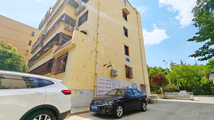 市体育局宿舍外景图