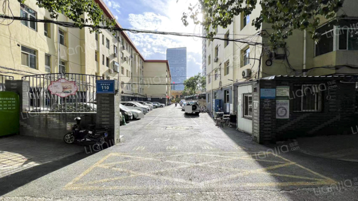 公交下元宿舍外景图