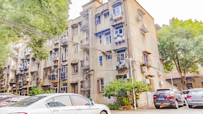 湖北省邮电学校宿舍外景图