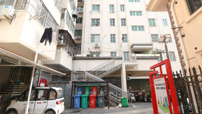 凤凰台北侧商住楼外景图