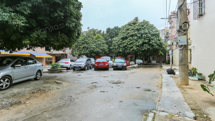 谭屋村小区外景图