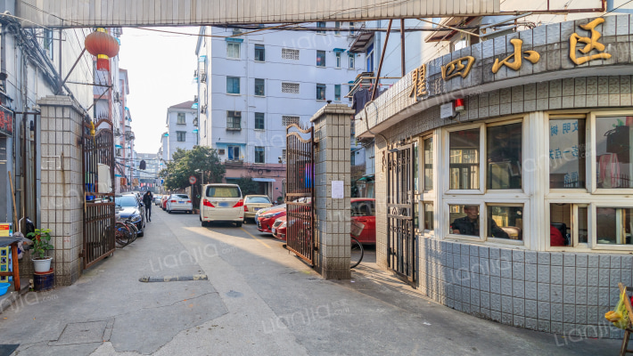 瞿四小区外景图