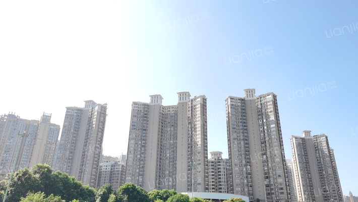 德威朗琴湾外景图