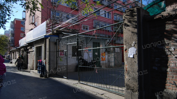 大钟寺甲133号院外景图