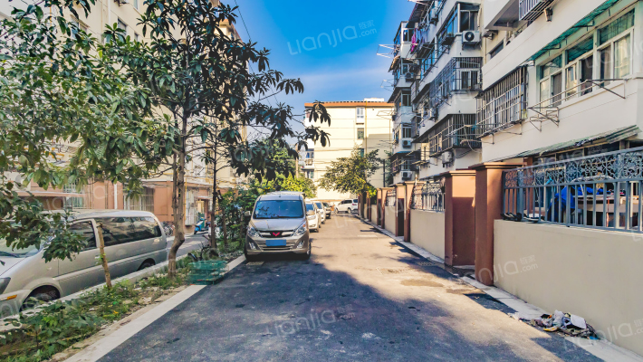 苜卫路27号外景图