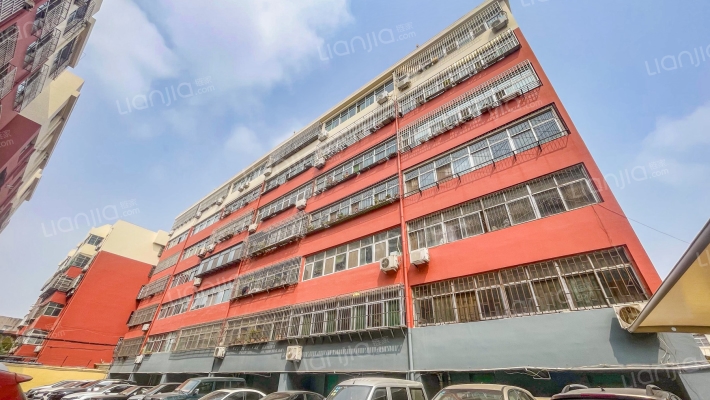 泰安市水利局和渔业局宿舍外景图