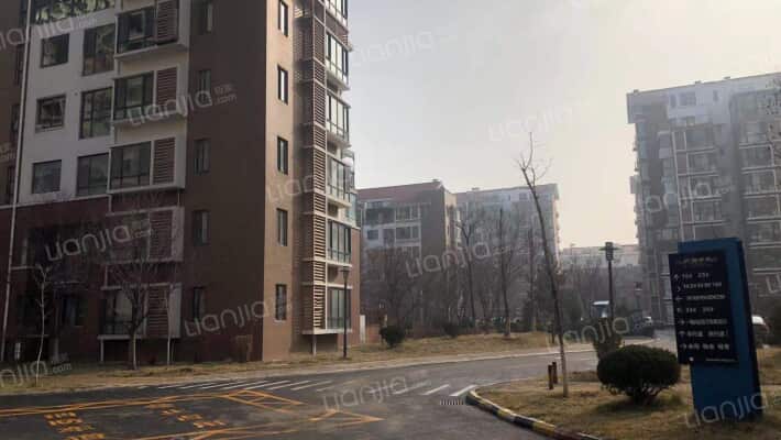 积金山小区外景图