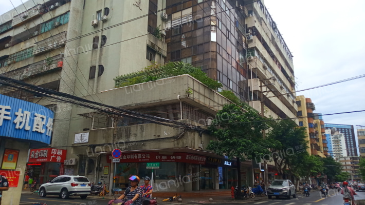 海口科技大厦外景图