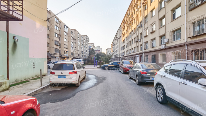 水利宿舍外景图