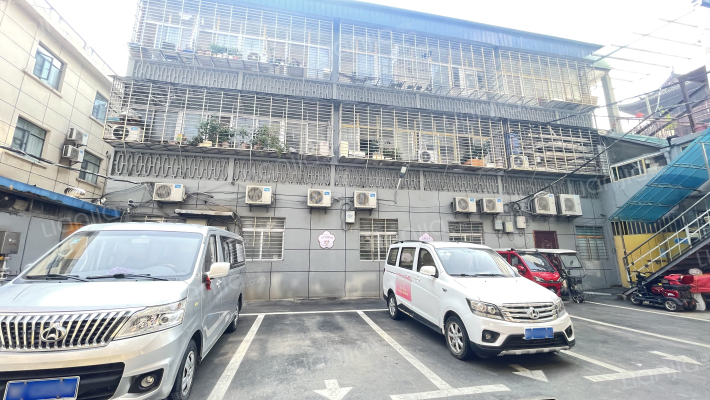 三达粮贸小院外景图