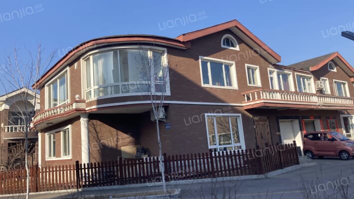 泉园别墅外景图