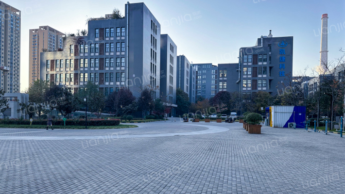 西安建工科技创业基地外景图