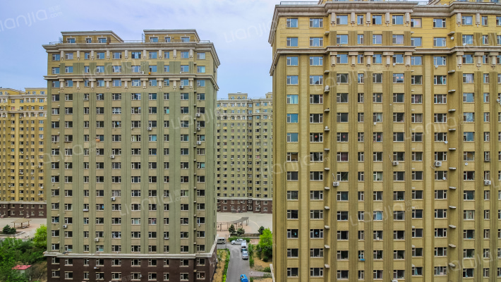 上台花园C区外景图